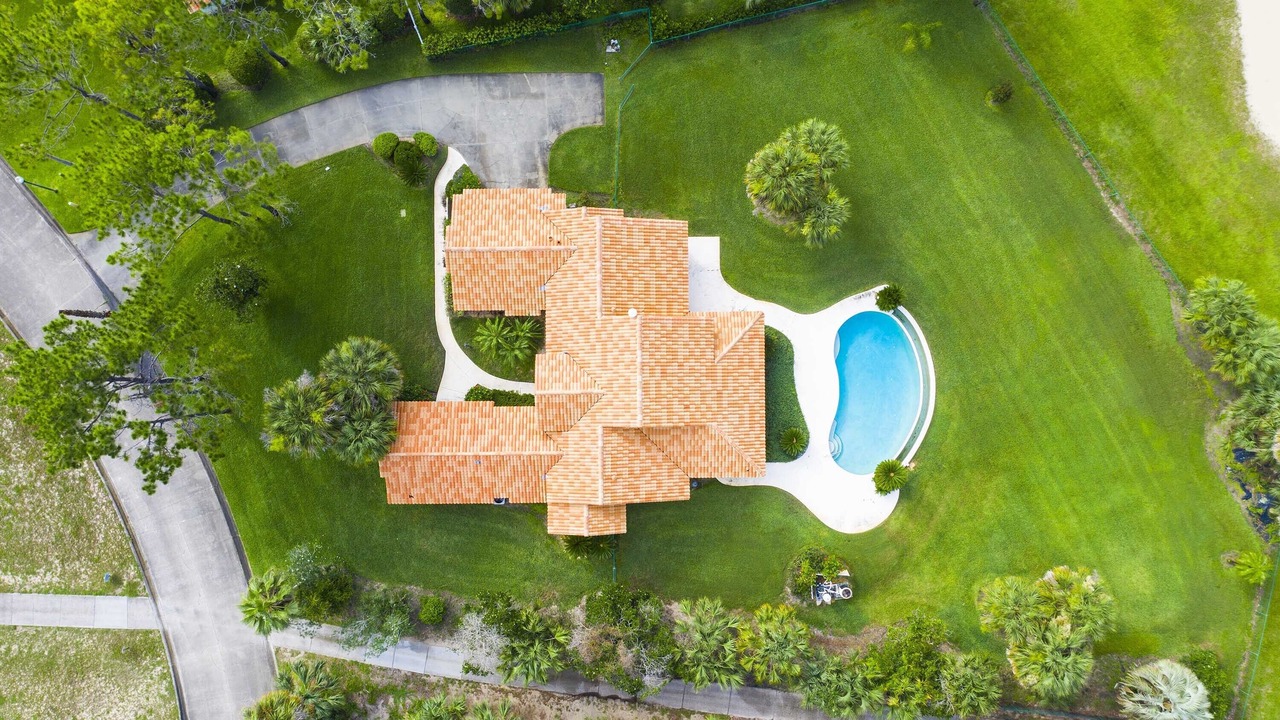 Photo of Outdoor in Groveland