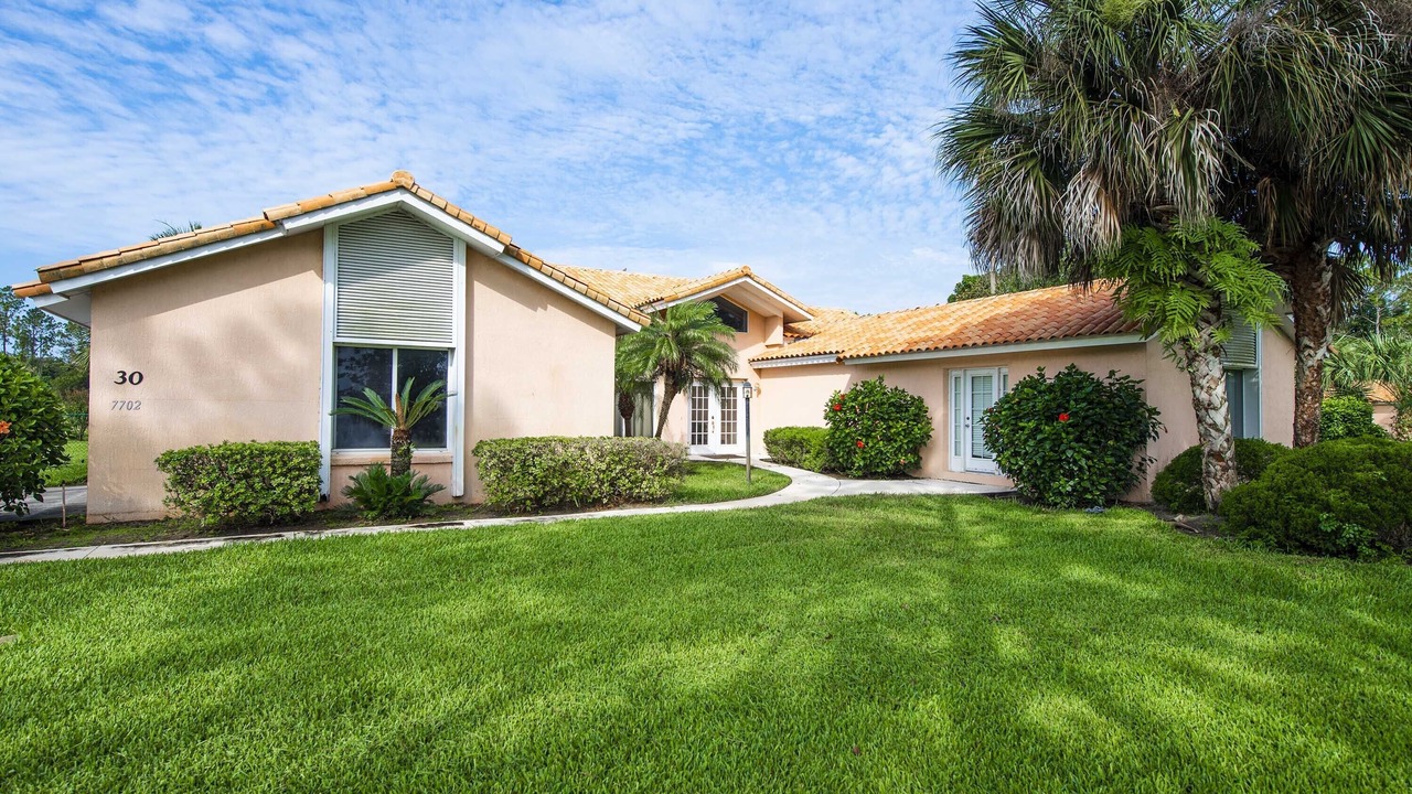 Photo of Outdoor in Groveland