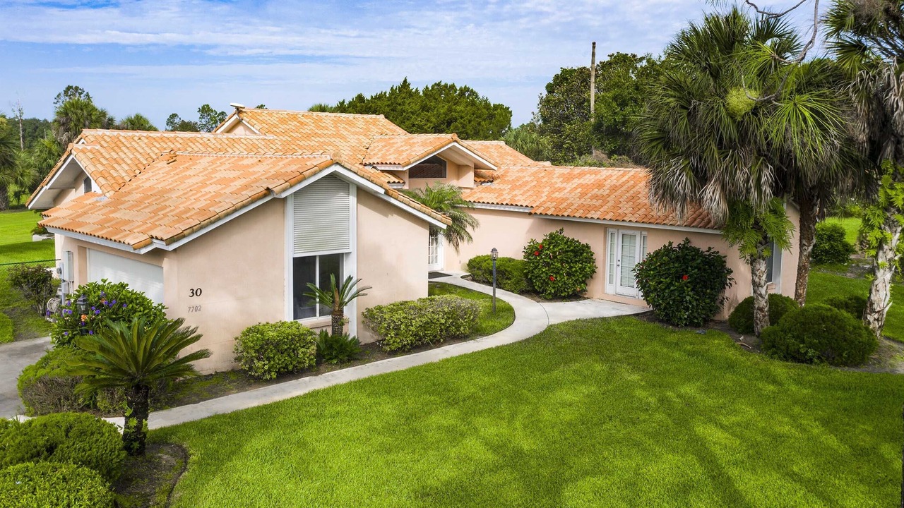 Photo of Outdoor in Groveland