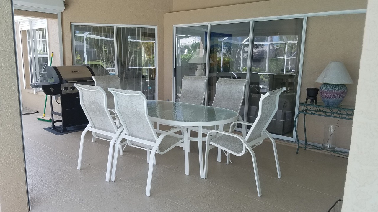 Photo of Outdoor in Crown Pointe