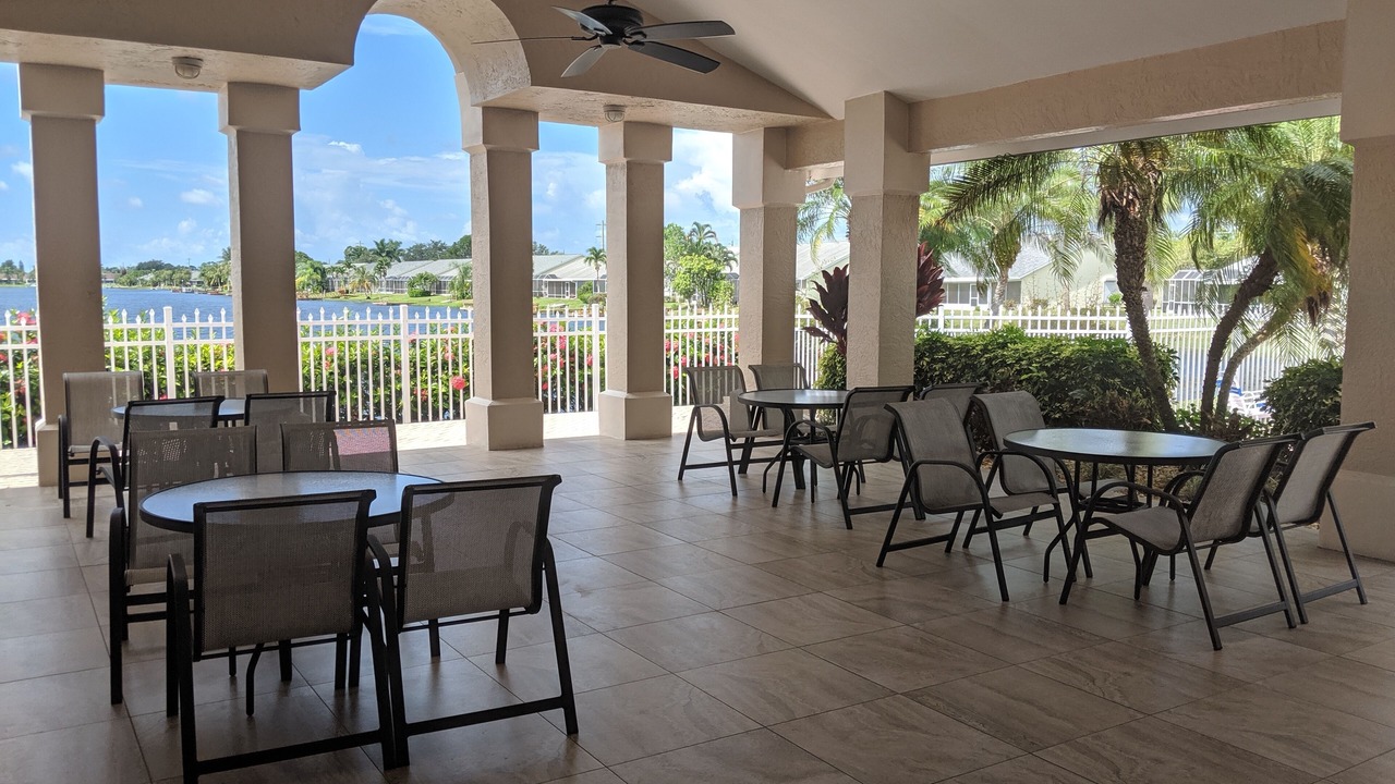 Photo of Outdoor in Crown Pointe