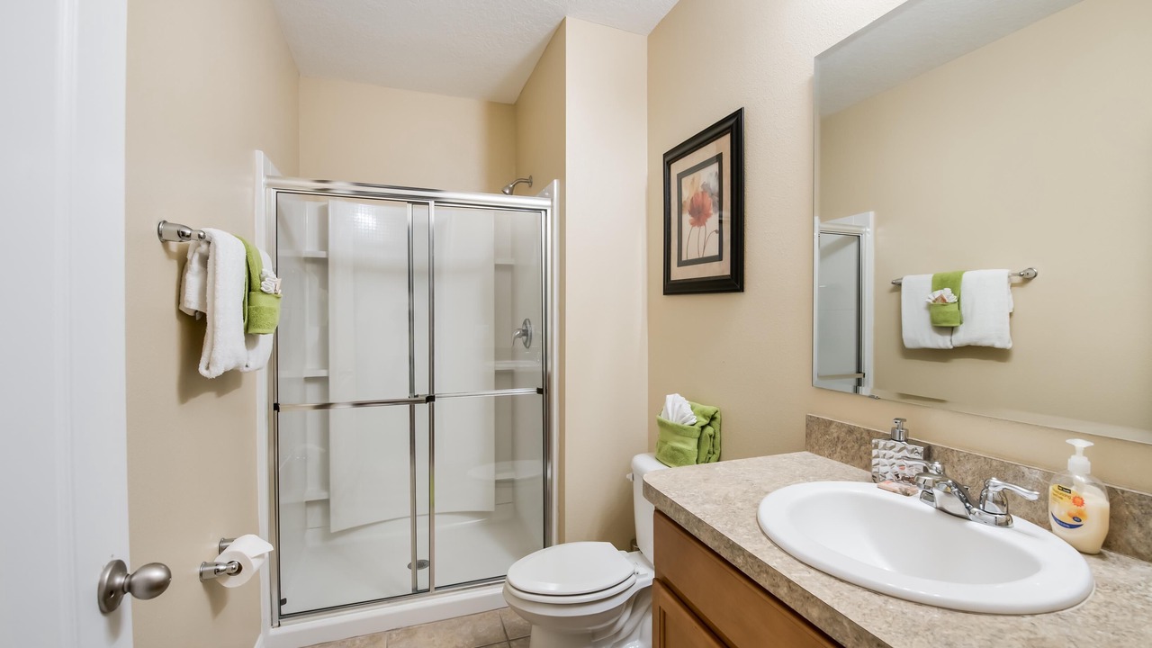Photo of Bathroom in Cypress Pointe
