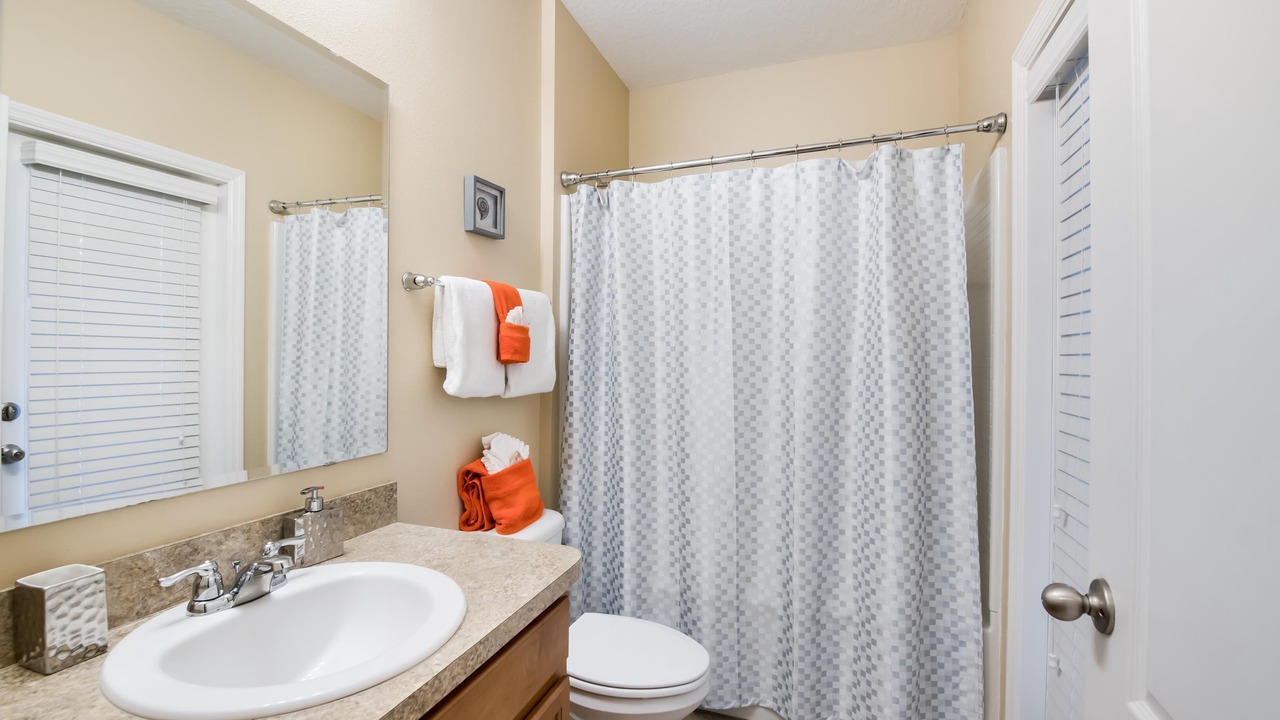 Photo of Bathroom in Cypress Pointe