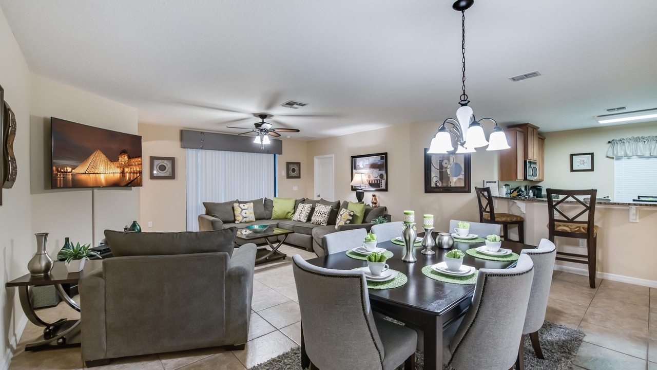 Photo of Livingroom in Cypress Pointe