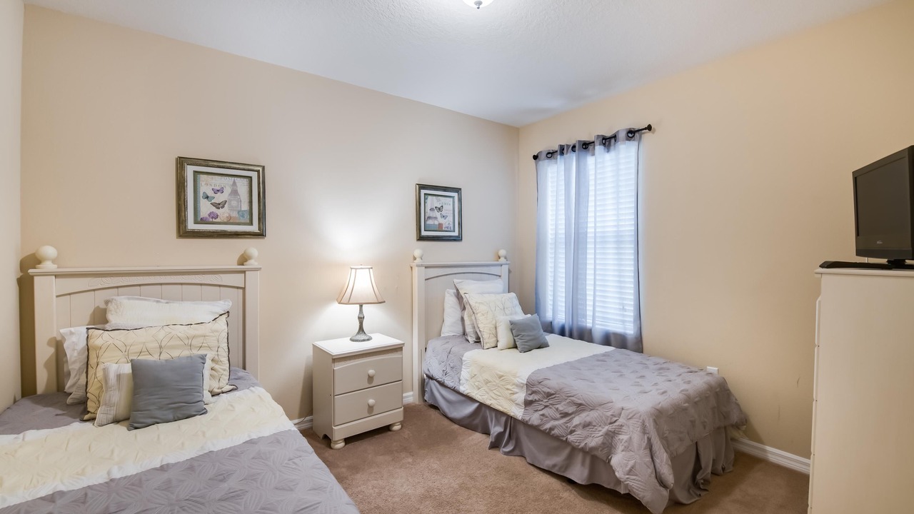 Photo of Bedroom in Cypress Pointe