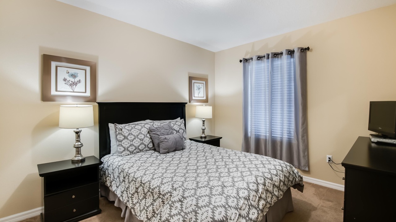 Photo of Bedroom in Cypress Pointe