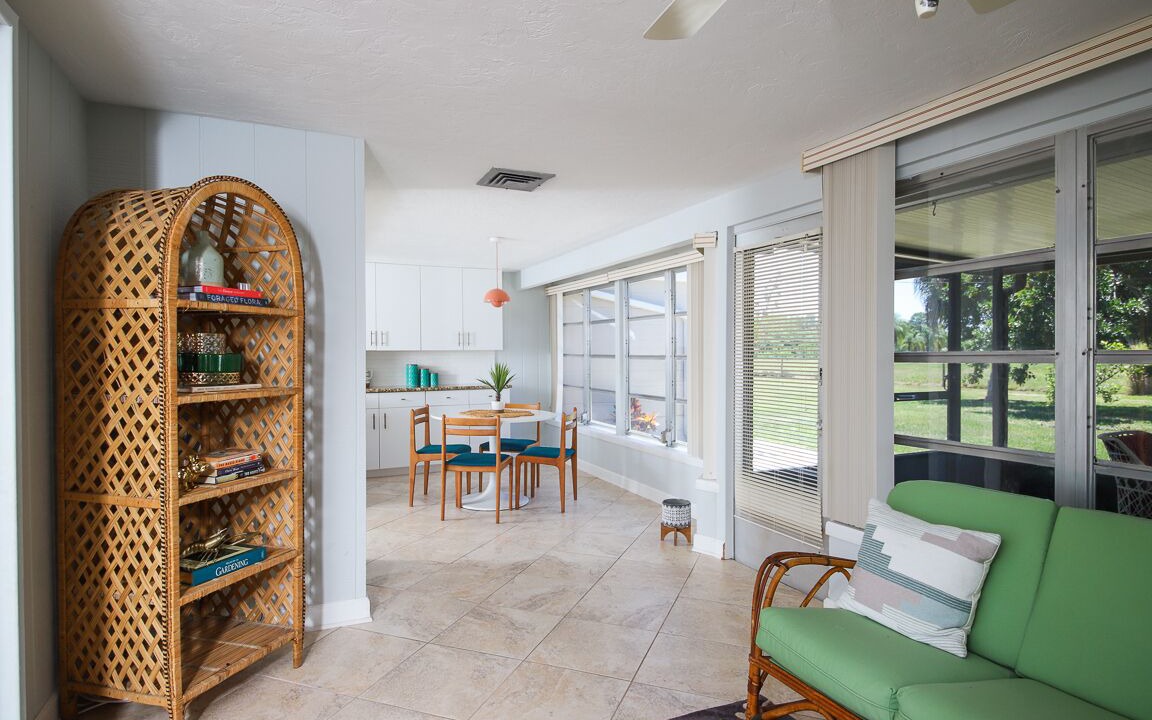 Photo of Livingroom in Gulf Gate Estates