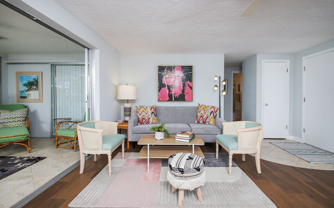 Photo of Livingroom in Gulf Gate Estates