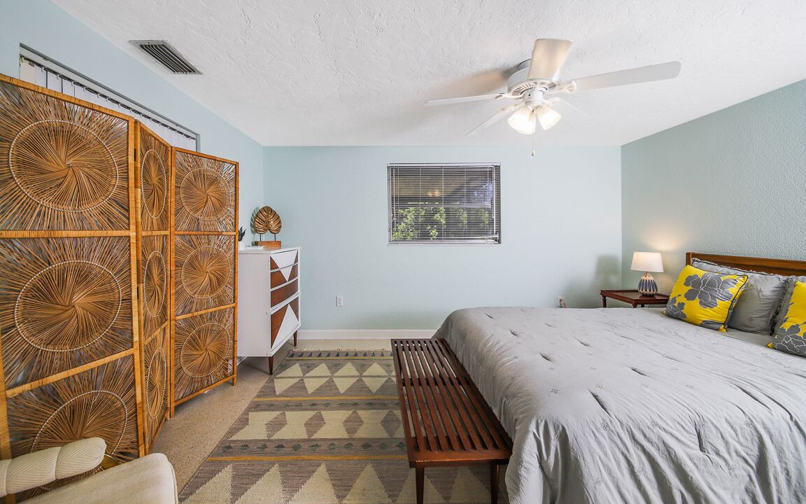 Photo of Bedroom in Gulf Gate Estates