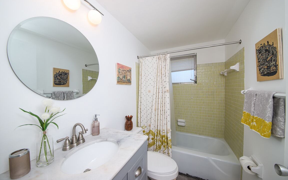 Photo of Bathroom in Gulf Gate Estates