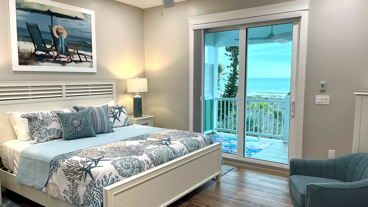 Photo of Bedroom in Mid Island