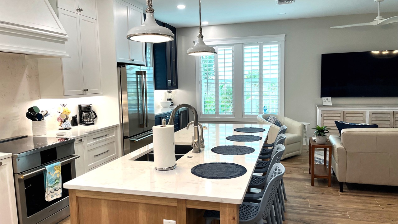 Photo of Kitchen in Mid Island