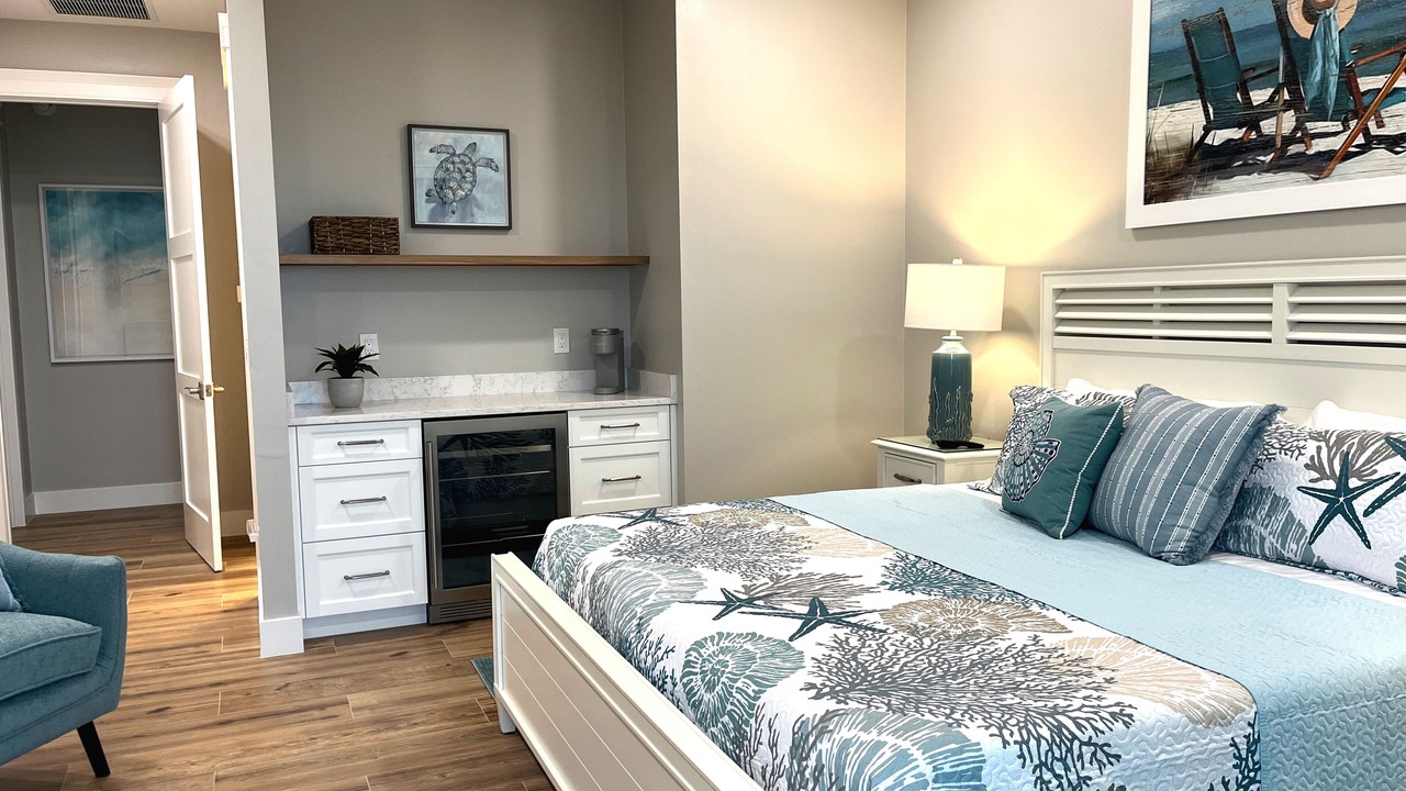 Photo of Bedroom in Mid Island