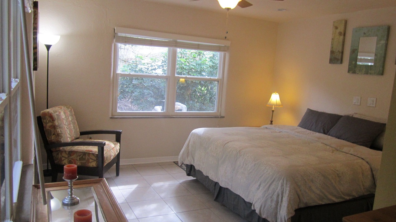 Photo of Bedroom in Lake Magdalene