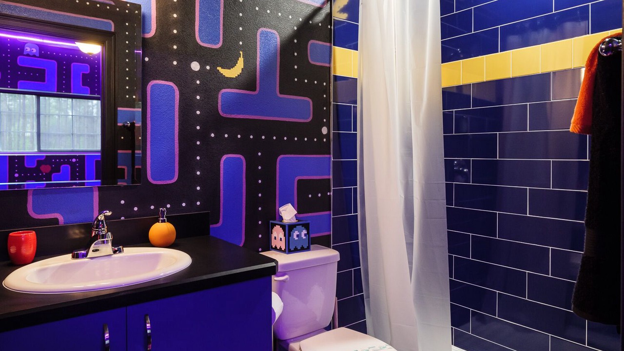 Photo of Bathroom in Groveland