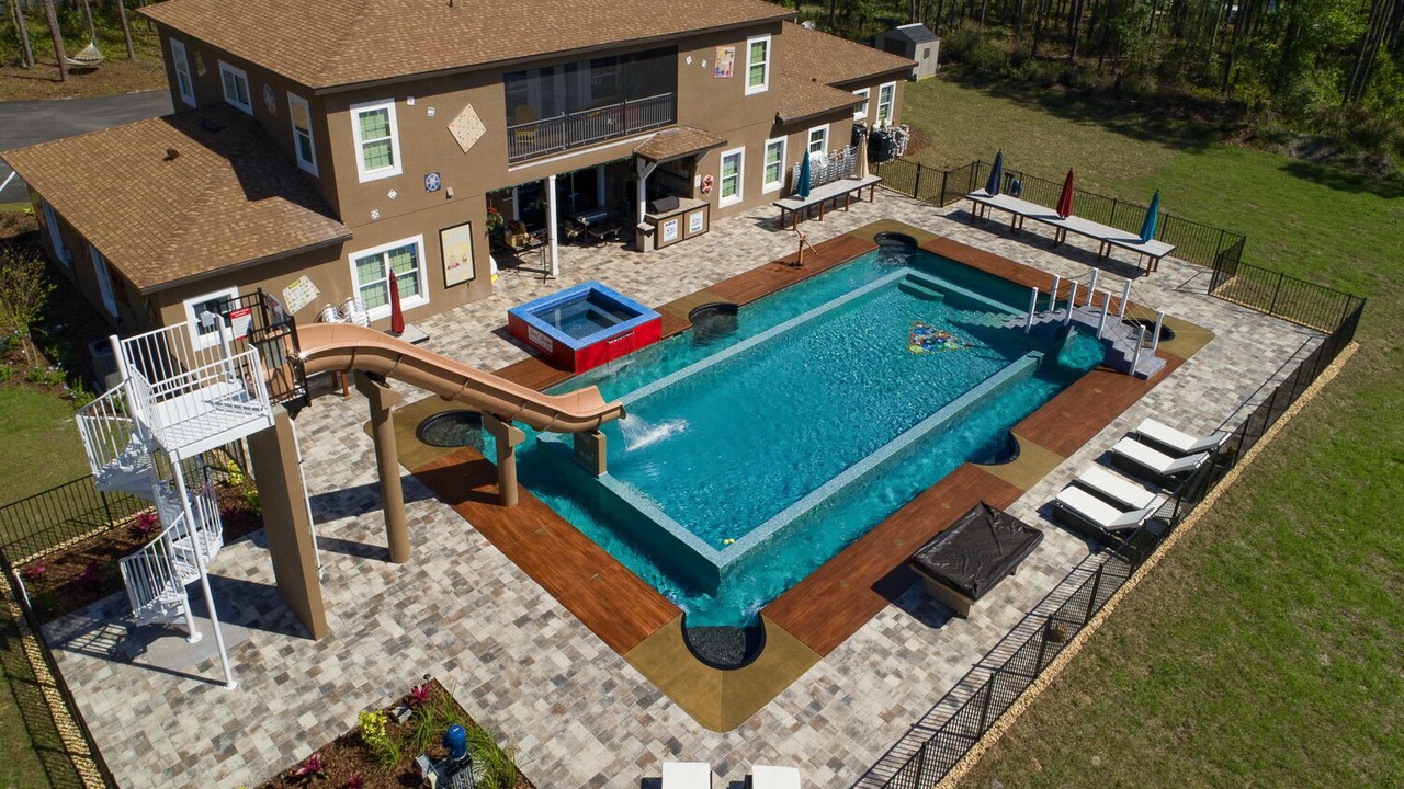 Photo of Outdoor in Groveland