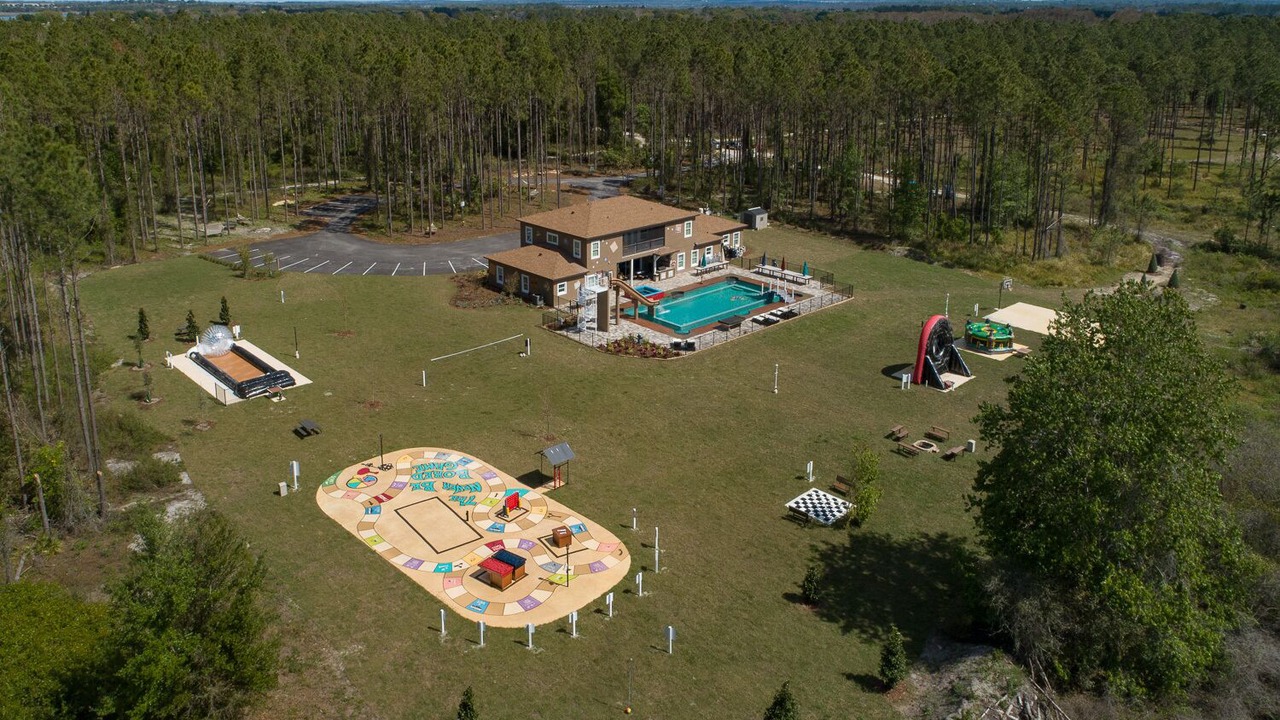 Photo of Outdoor in Groveland