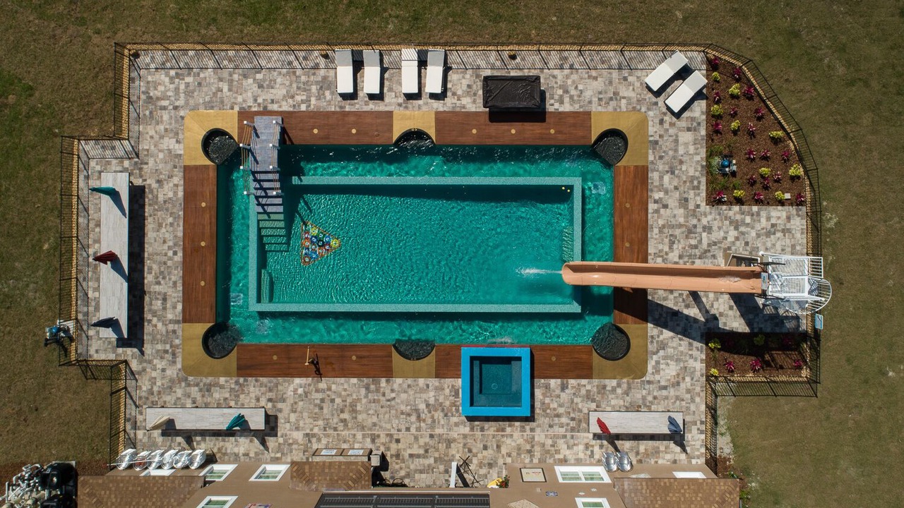 Photo of Outdoor in Groveland
