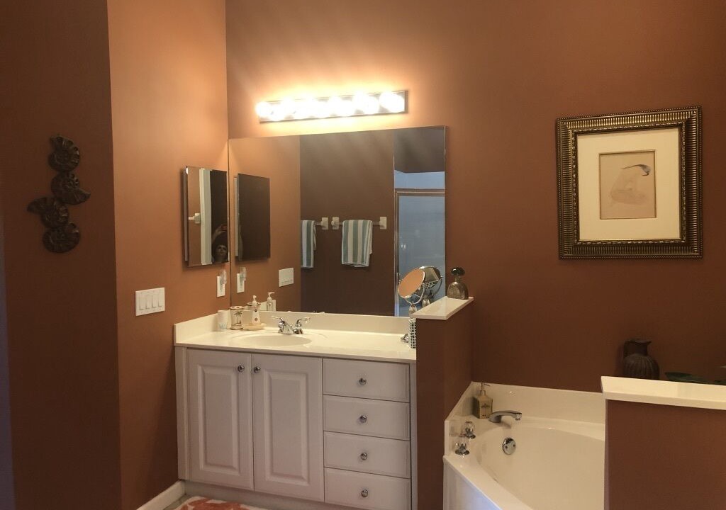 Photo of Bathroom in Naples