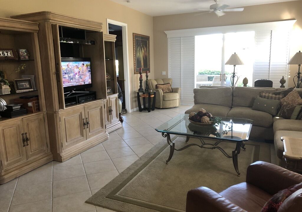 Photo of Livingroom in Naples