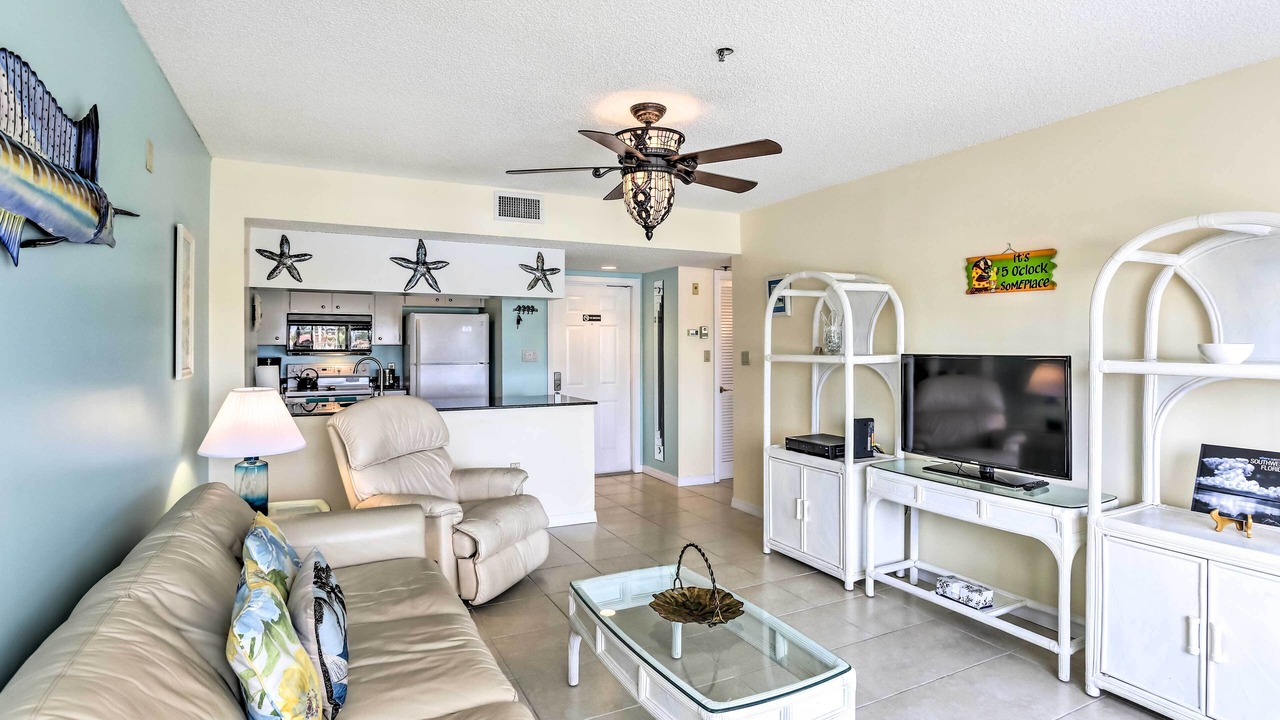 Photo of Livingroom in Burnt Store Marina