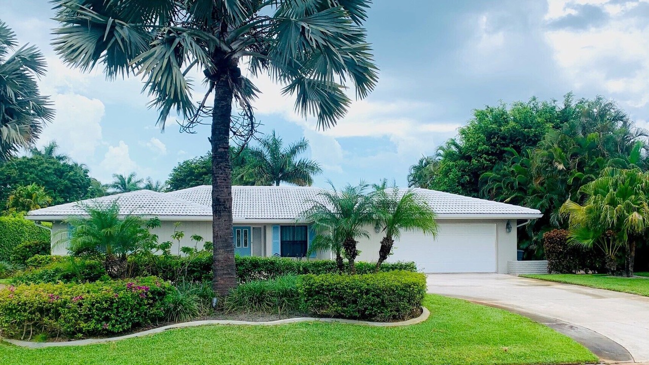 Photo of Outdoor in Park Shore