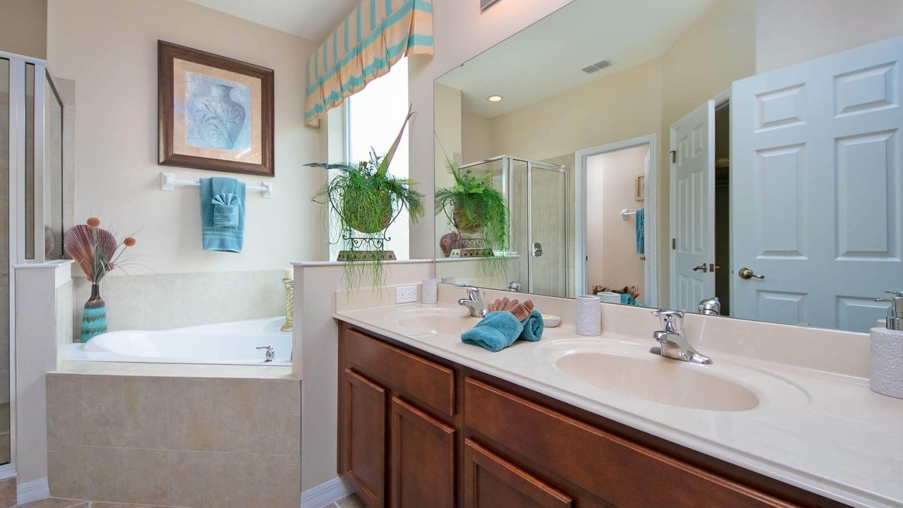Photo of Bathroom in Watersong