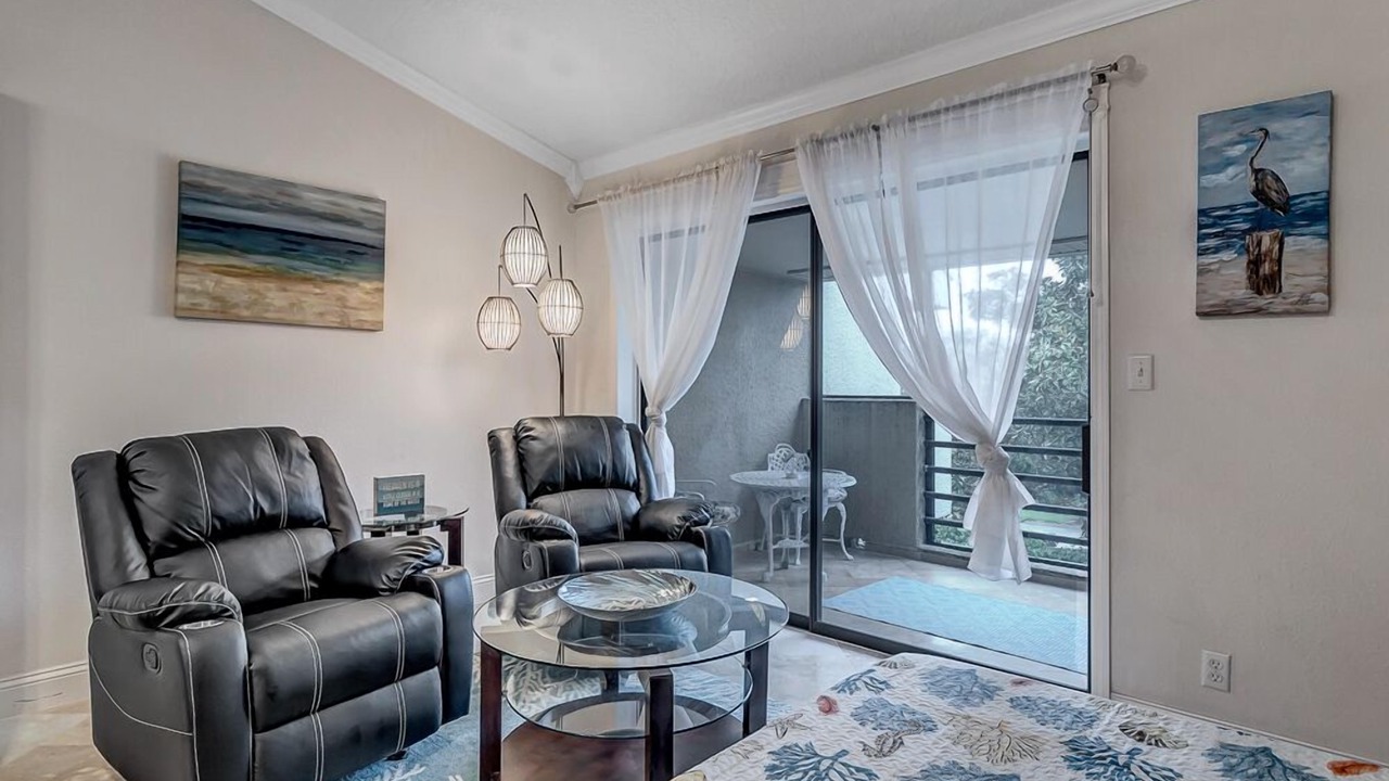 Photo of Livingroom in Sawgrass