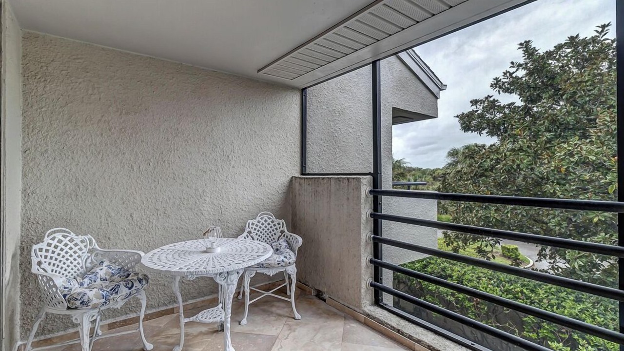 Photo of Patio Balcony in Sawgrass