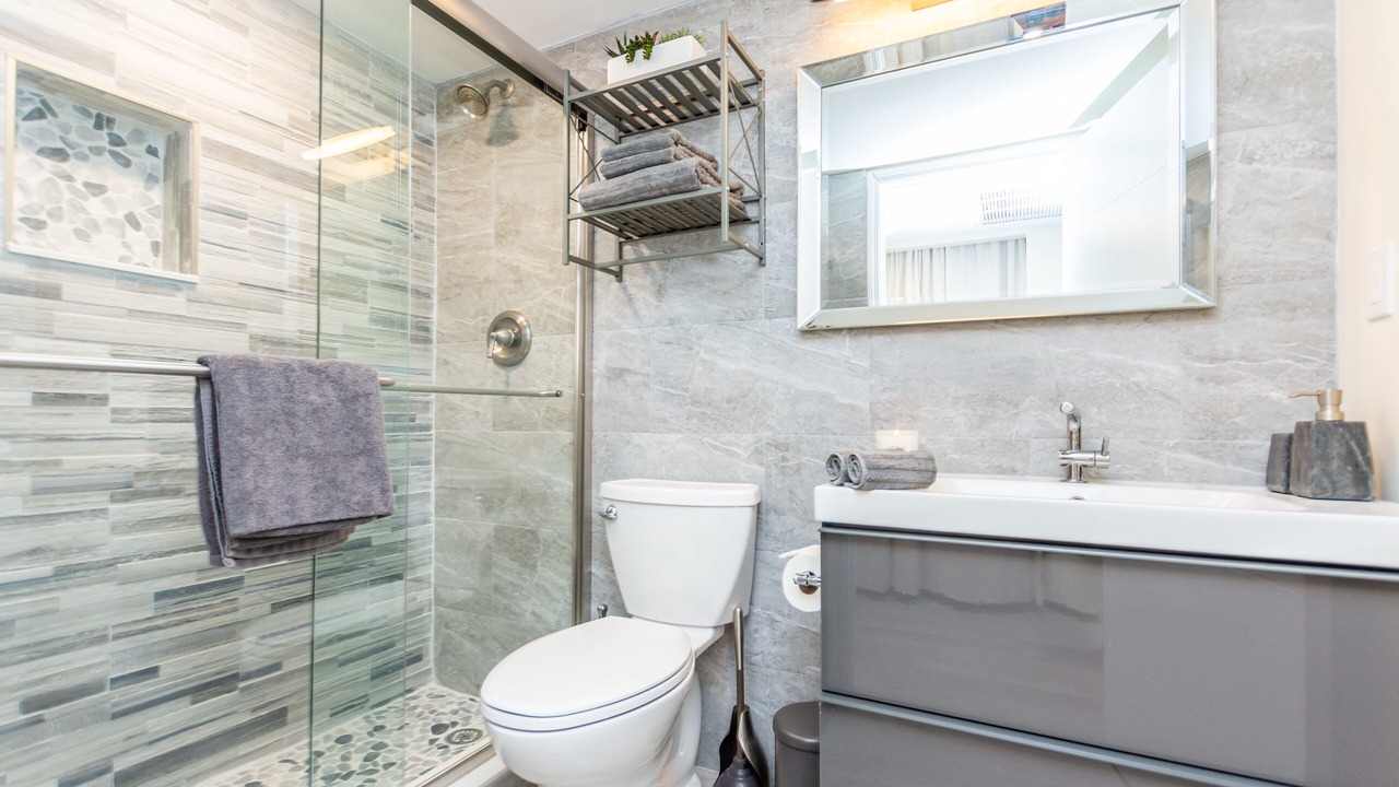Photo of Bathroom in Galt Mile