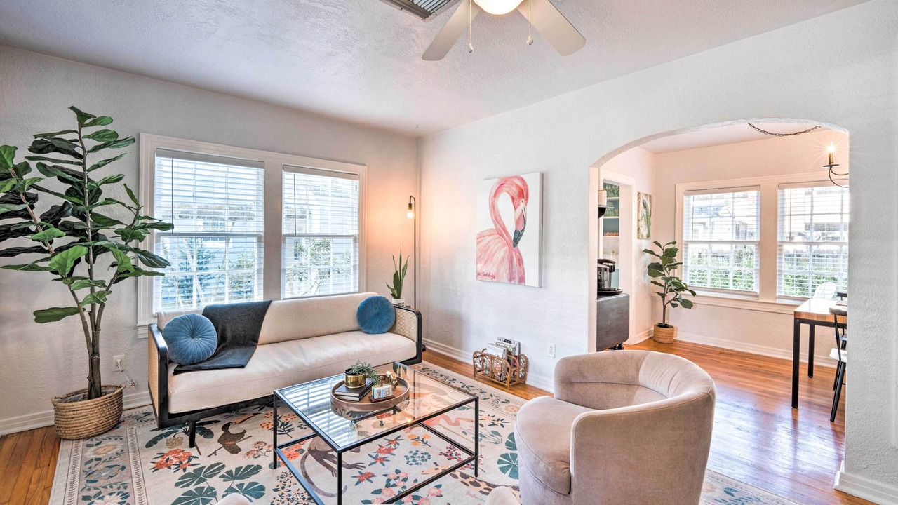 Photo of Livingroom in Winter Garden