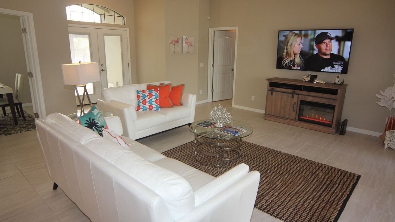 Photo of Livingroom in Long Meadow