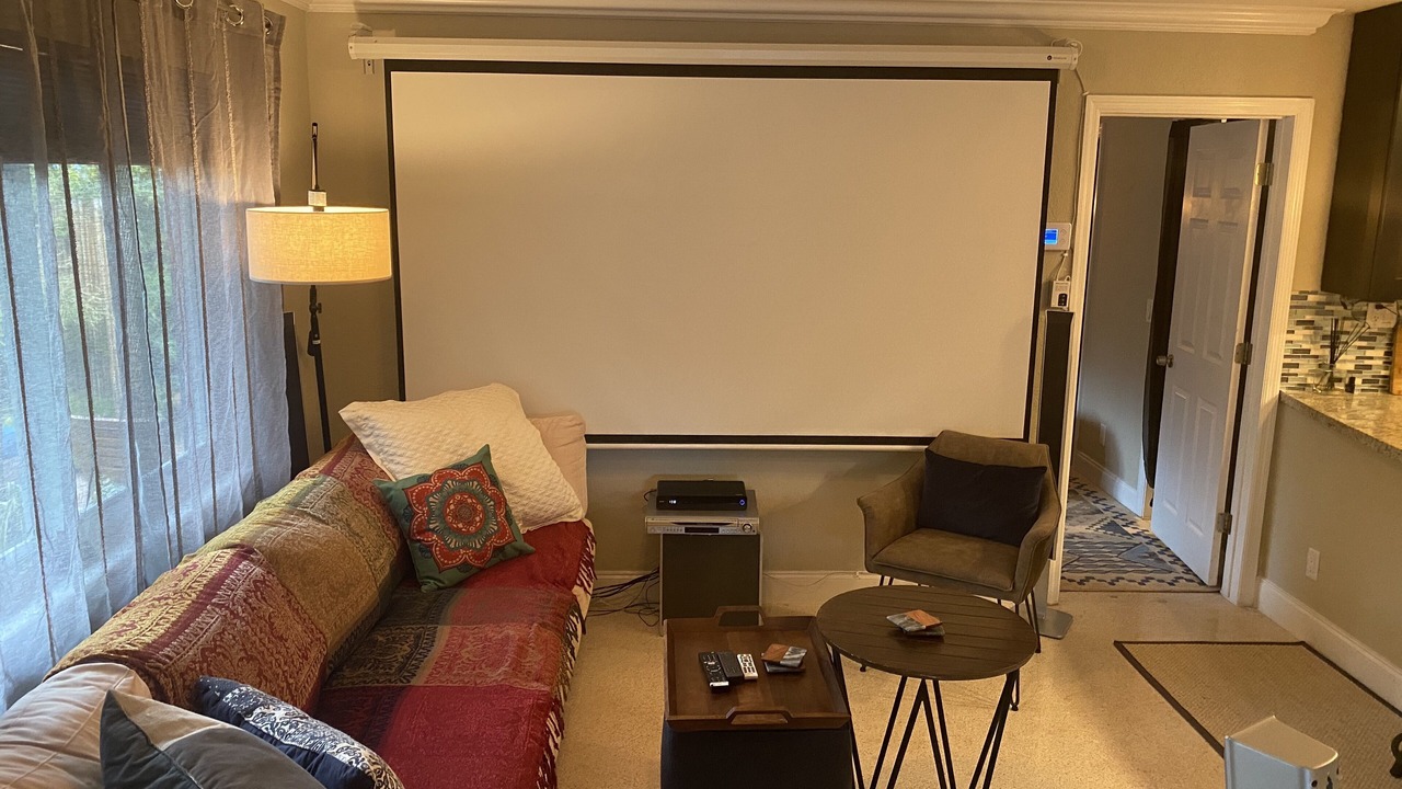 Photo of Livingroom in Central Oakland Park
