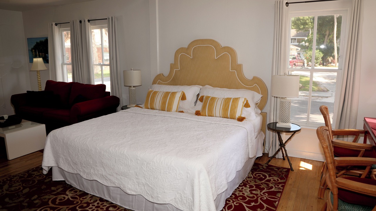 Photo of Bedroom in Historic District