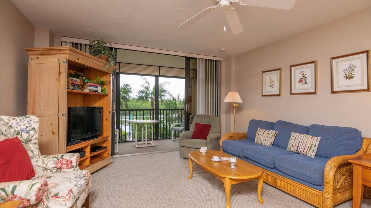 Photo of Bedroom in Vanderbilt Beach
