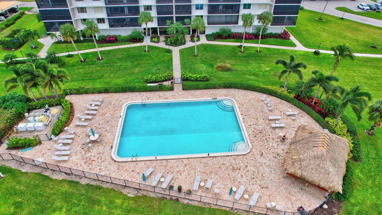 Photo of Outdoor in Vanderbilt Beach