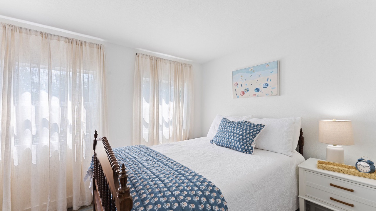 Photo of Bedroom in Historic District