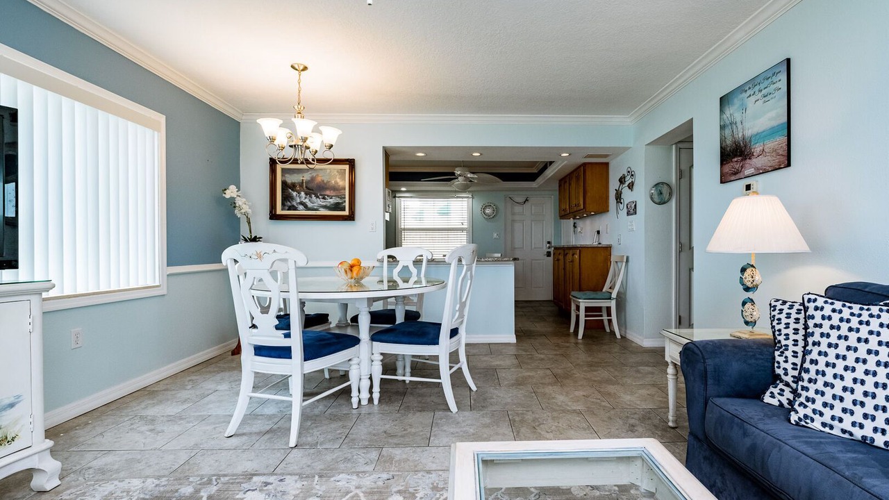 Photo of Livingroom in New Smyrna Beach