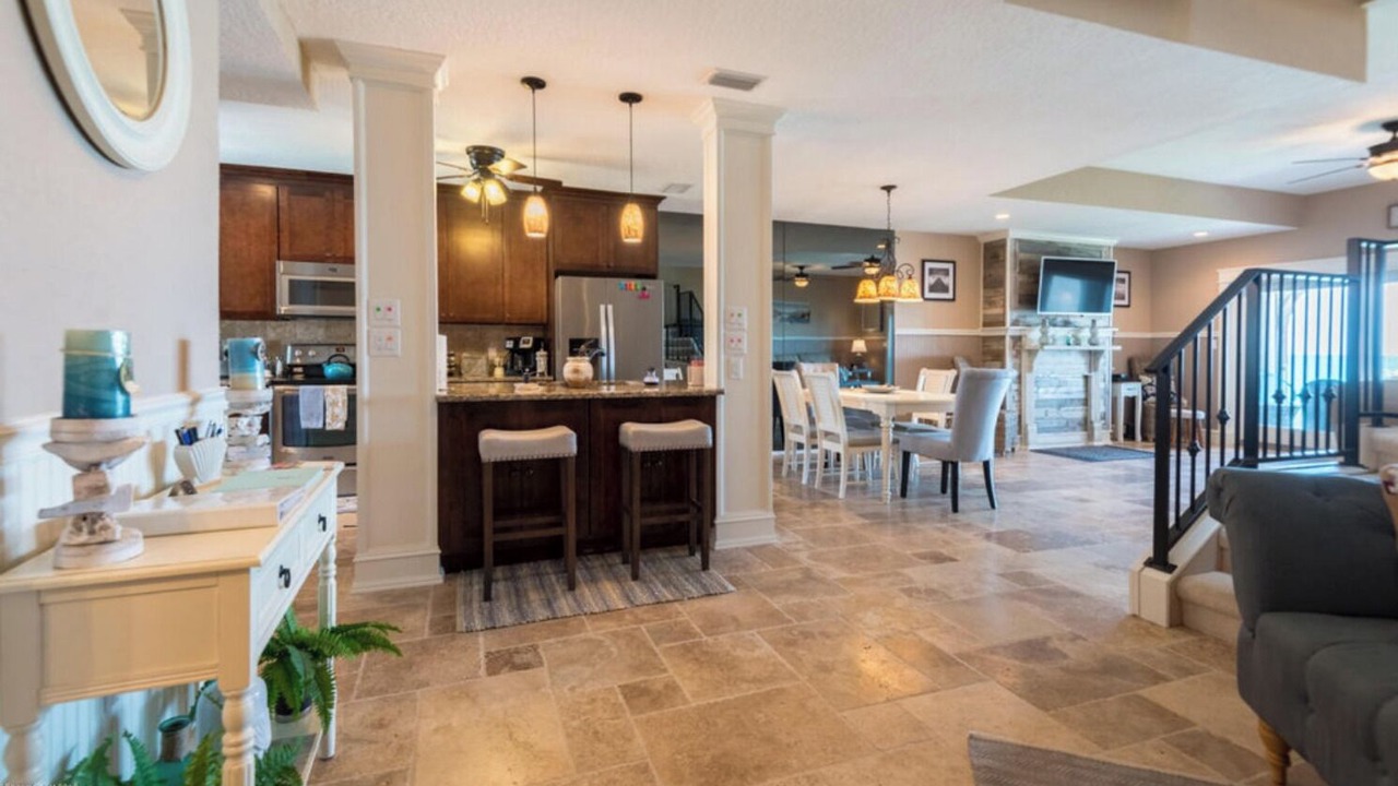 Photo of Livingroom in Indialantic