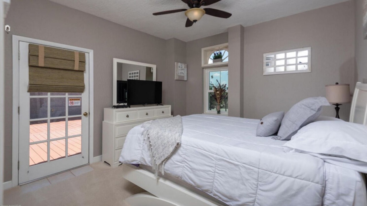 Photo of Bedroom in Indialantic
