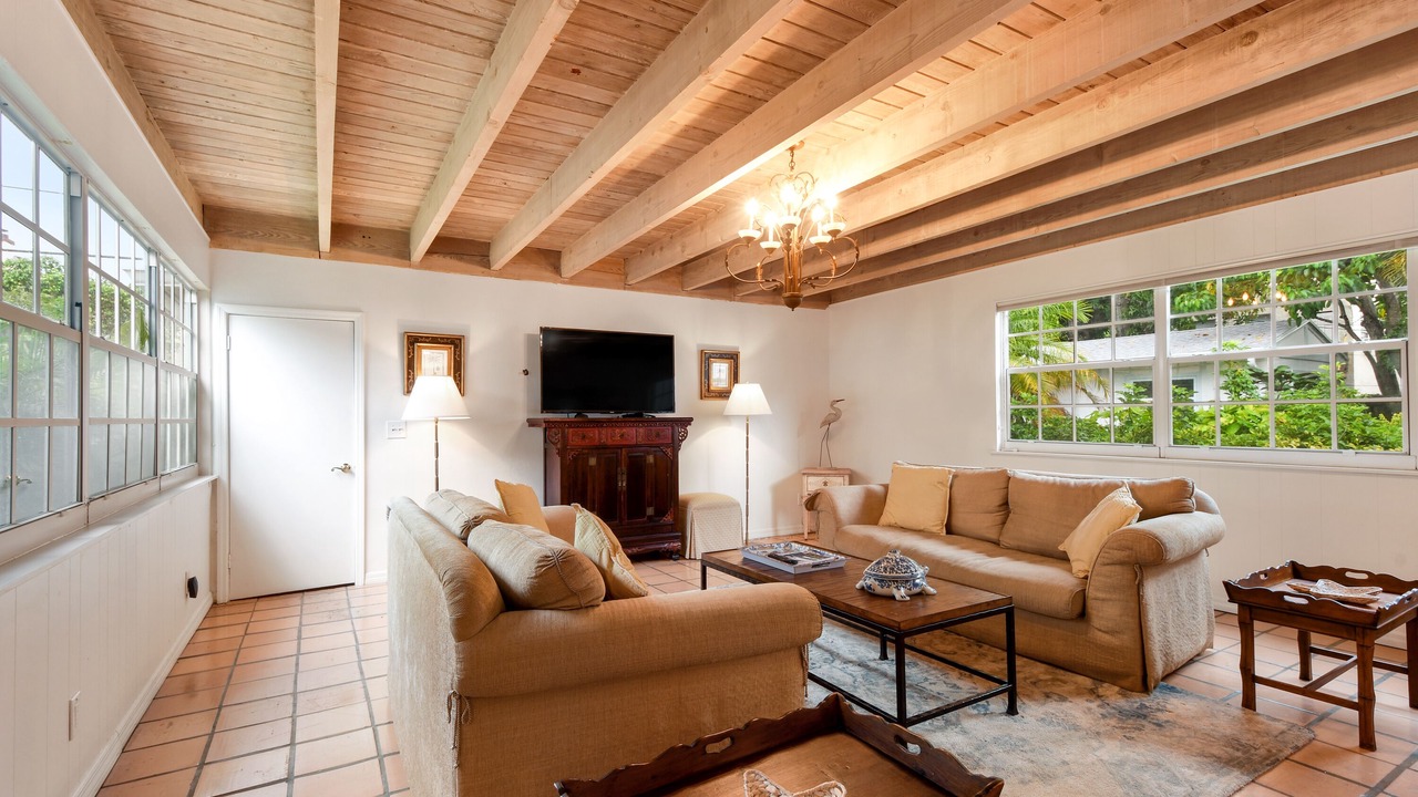 Photo of Livingroom in Old Northwood