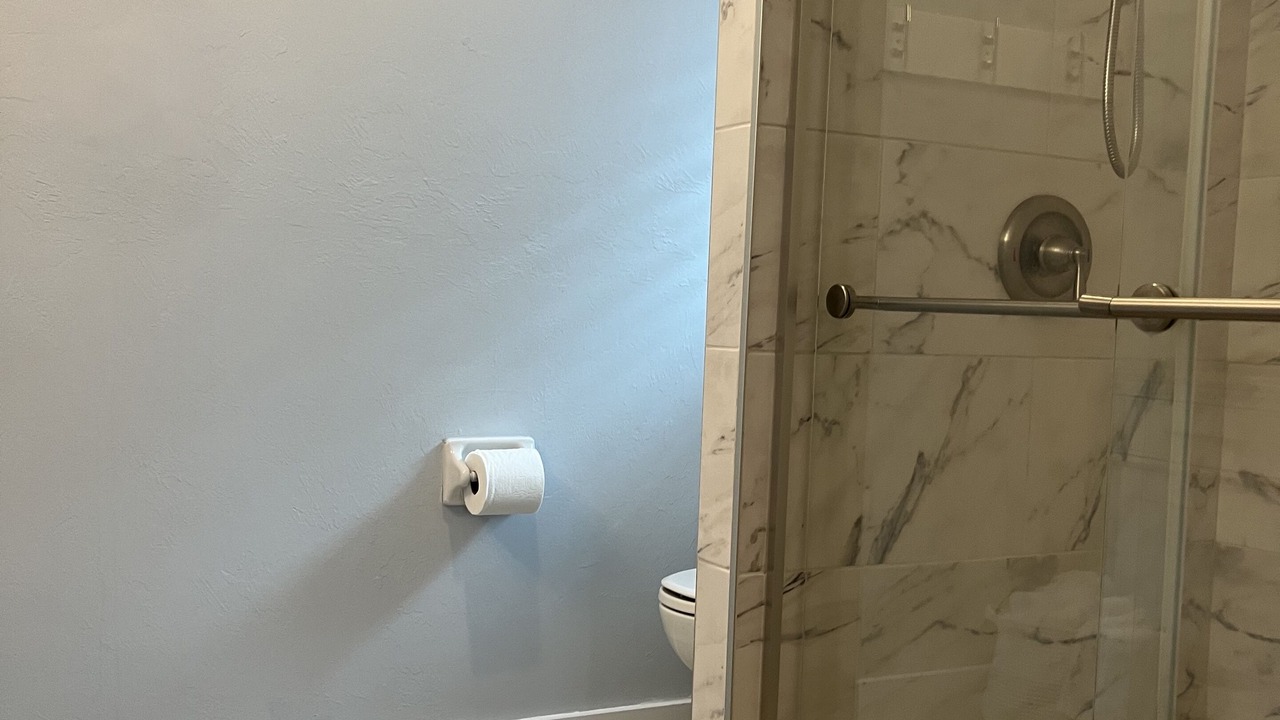 Photo of Bathroom in Mid Island