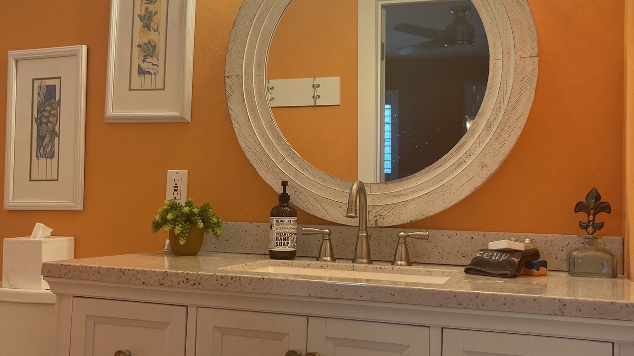 Photo of Bathroom in Mid Island