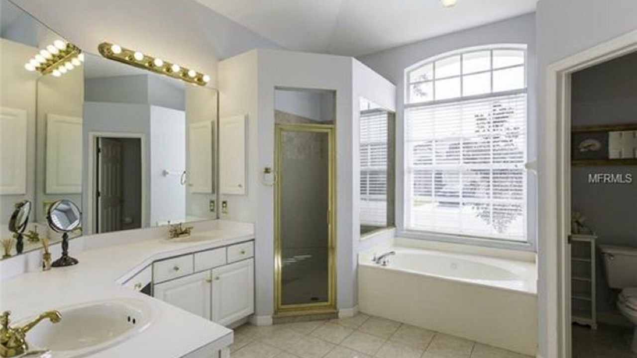 Photo of Bathroom in Ridgewood Lakes