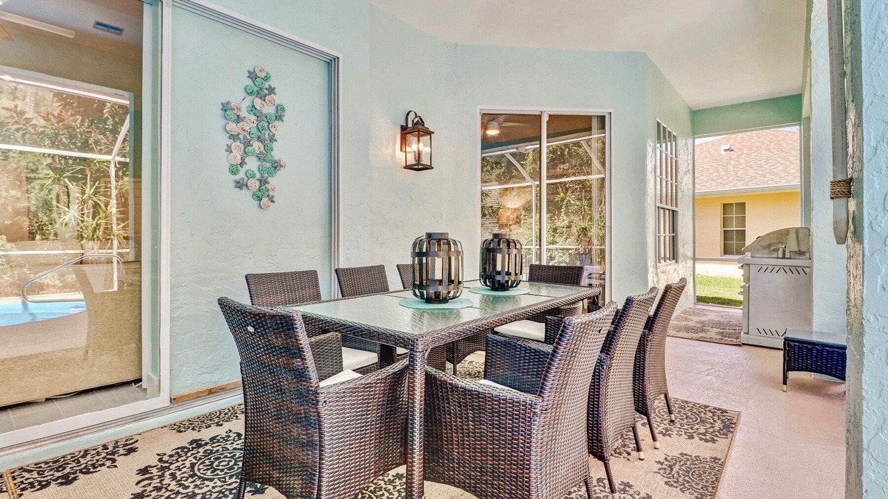 Photo of Outdoor in Crown Pointe