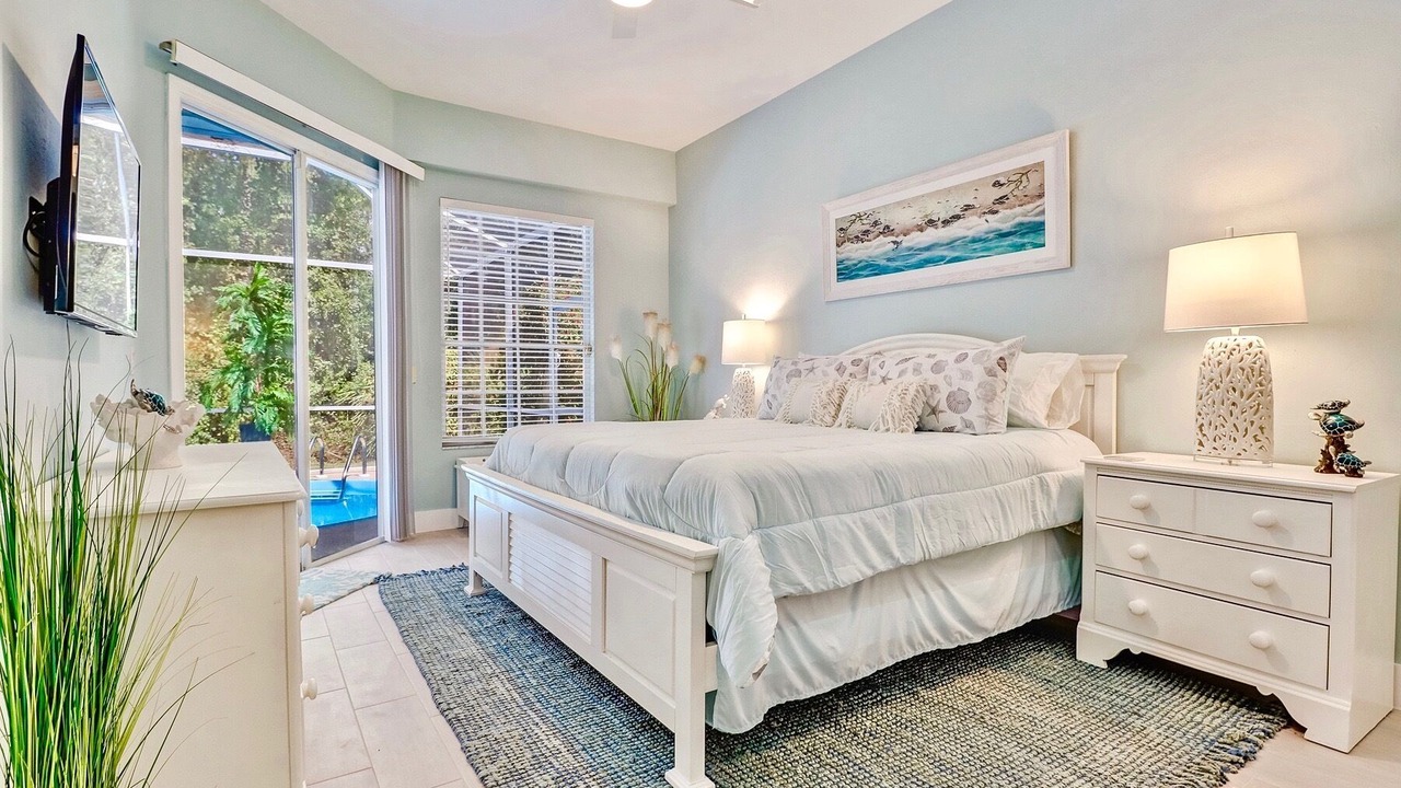 Photo of Bedroom in Crown Pointe