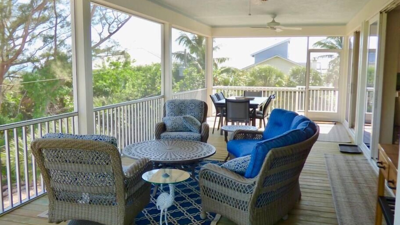 Photo of Livingroom in Placida