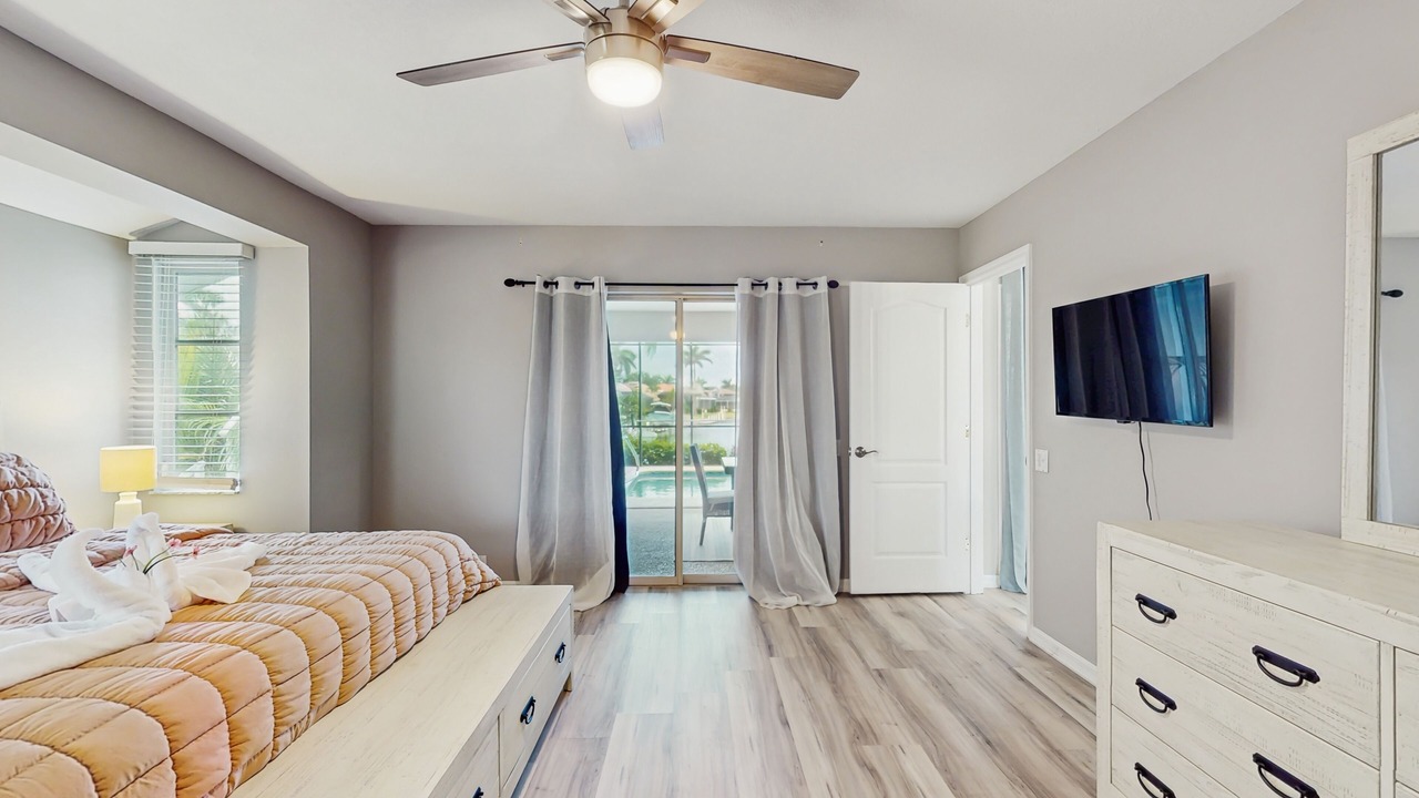 Photo of Bedroom in Burnt Store Isles