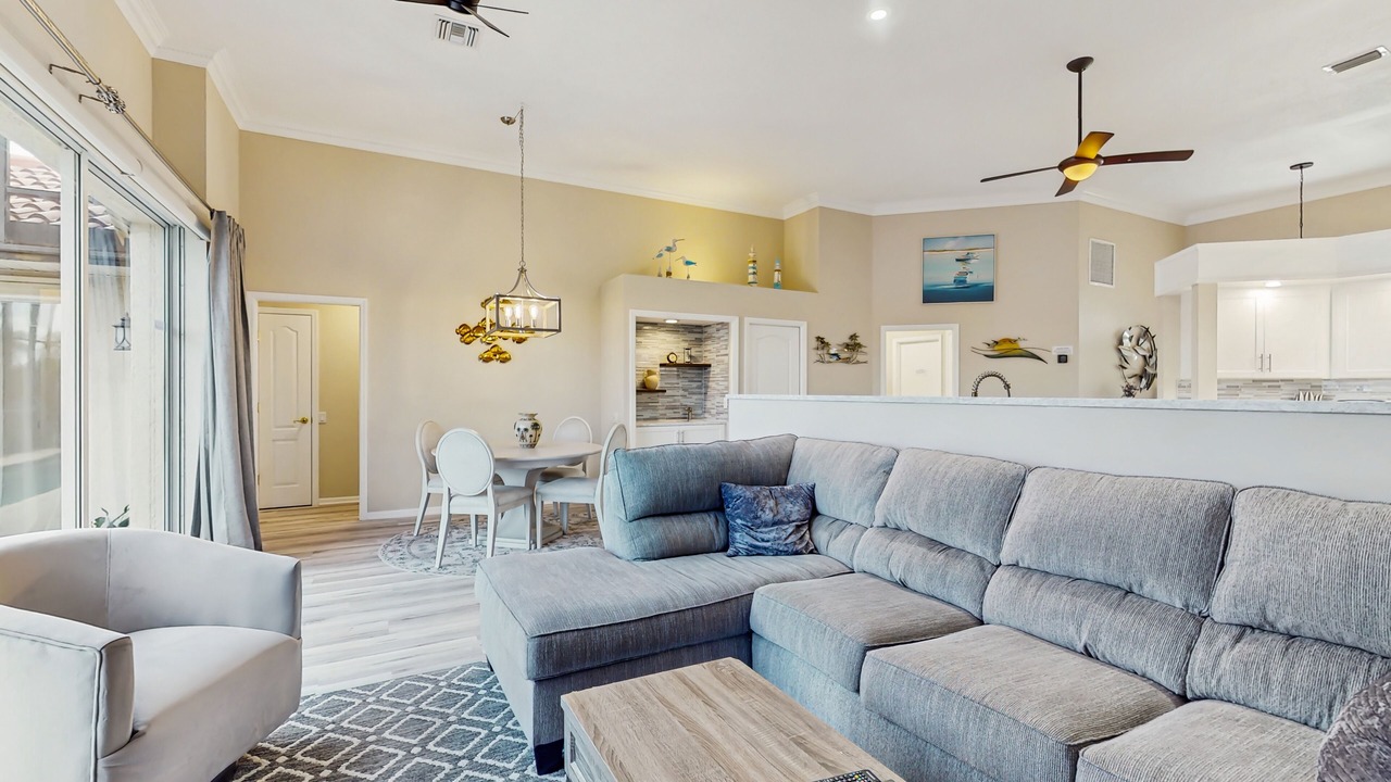 Photo of Livingroom in Burnt Store Isles