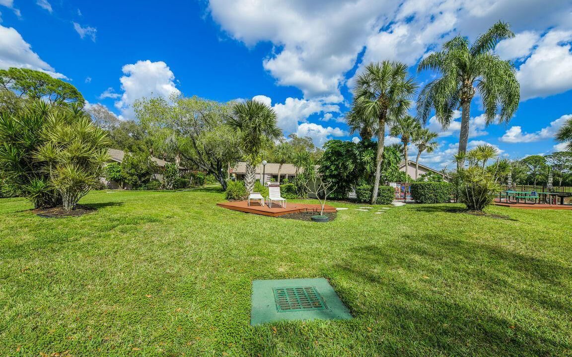Photo of Outdoor in Bunker Oaks